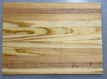 Load image into Gallery viewer, Multiple White Oak pieces mixed with two Red Oak Pieces.  All Face Grain.