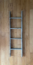 Charger l&#39;image dans la galerie, Rustic Farmhouse Ladder
