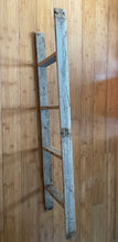 Charger l&#39;image dans la galerie, Rustic Farmhouse Ladder
